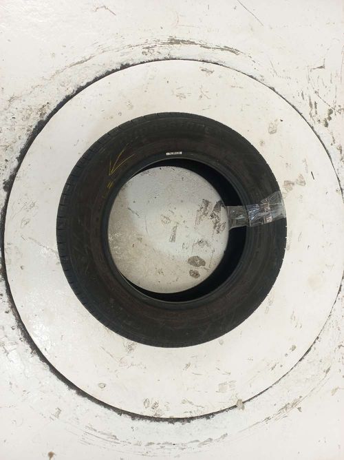 PNEU BRID 215/60R16 93 RADIAL