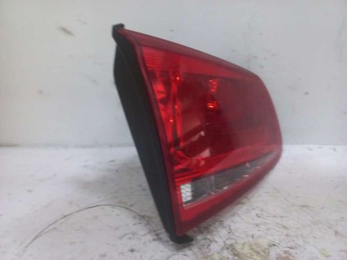 LANTERNA DA TAMPA ESQUERDA VOLKSWAGEN TOUAREG 4.2 2014
